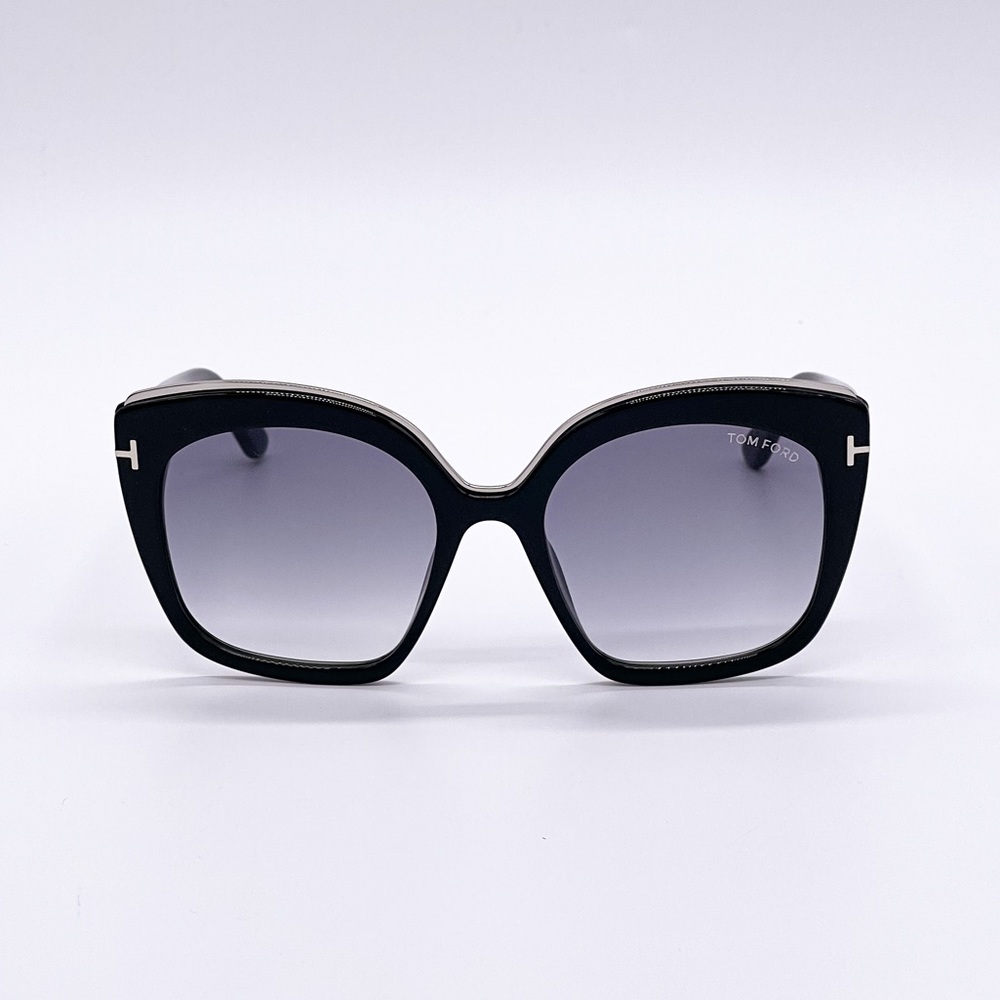 NEW TOM FORD CHANTALLE TOM FORD TF944 01B WOMEN SUNGLASSES TOM FORD FT0944 - Picture 2 of 12